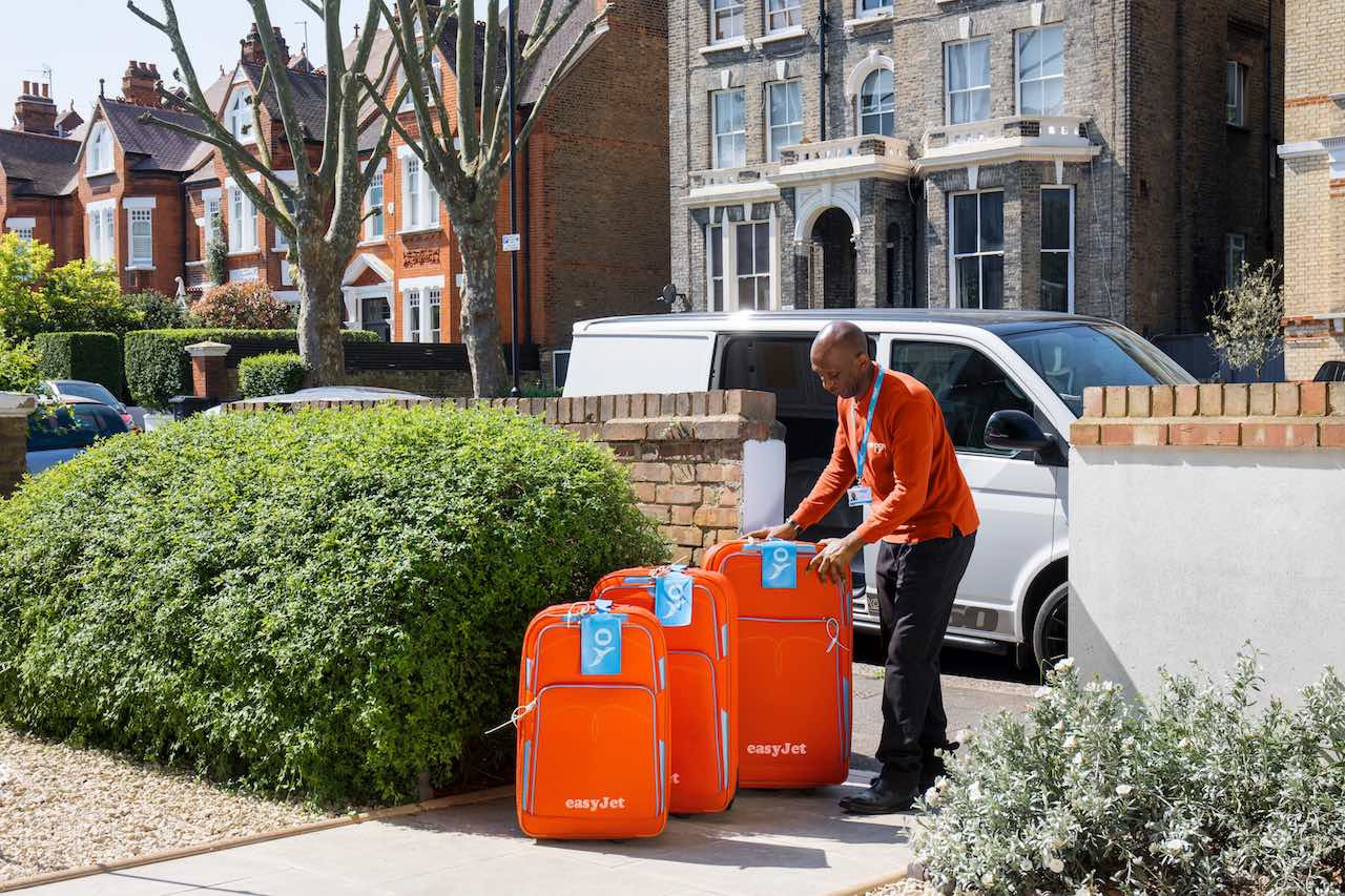 easyJet bag pickup